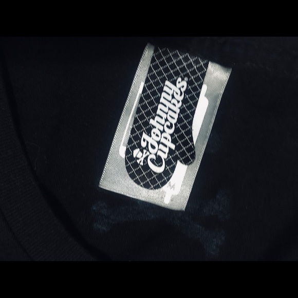 Johnny Cupcakes Martha’s Vineyard Women’s Tee Sz M - Picture 3 of 6